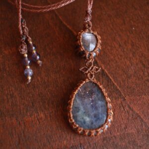 Collana Rubino Stellato e Iolite
